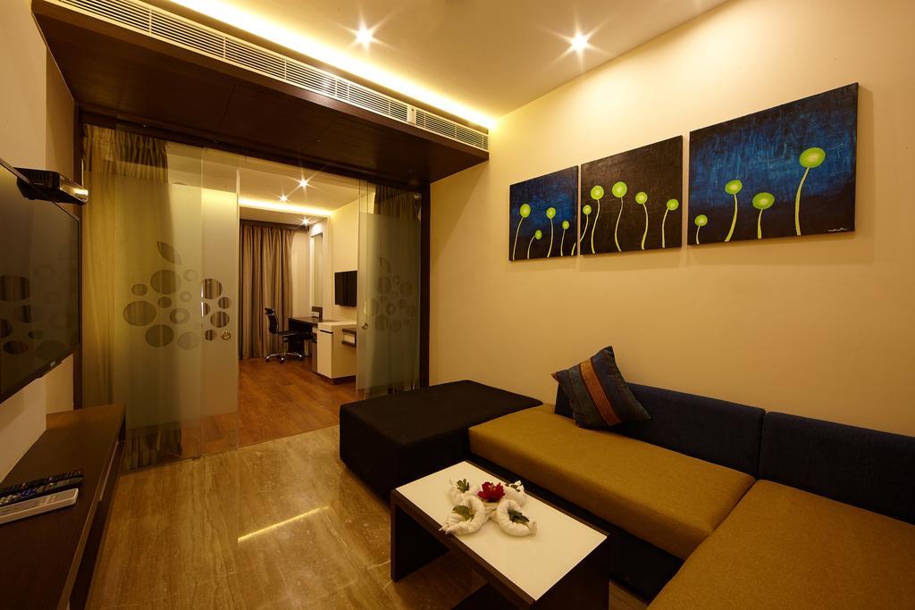 Golden Fruits Business Suites Chennai Room photo